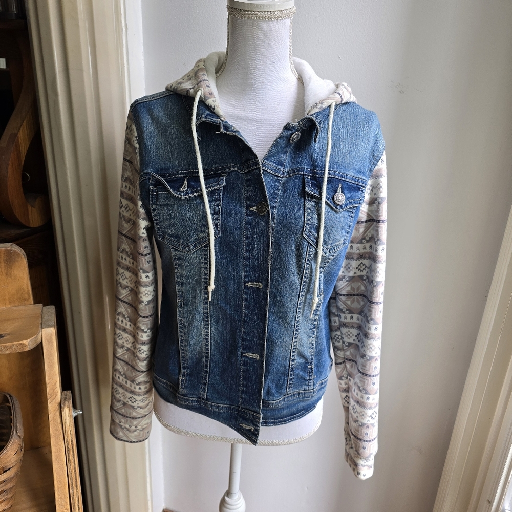 Wallflower buttoned Denim Hooded Jacket with Fleece lined sleeves and hood.